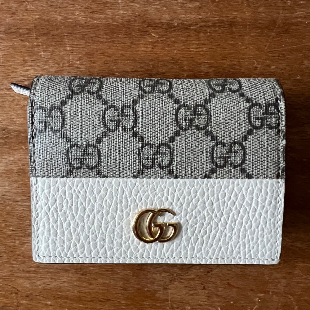 Gucci new monogram ivory tan wallet